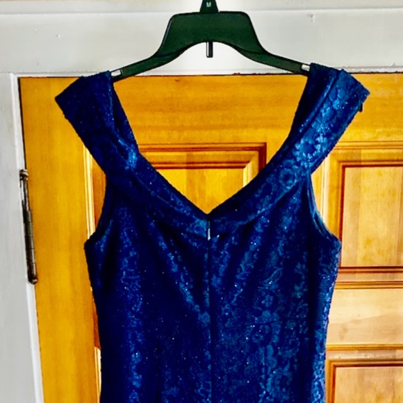 Evening Gown - Picture 4 of 9